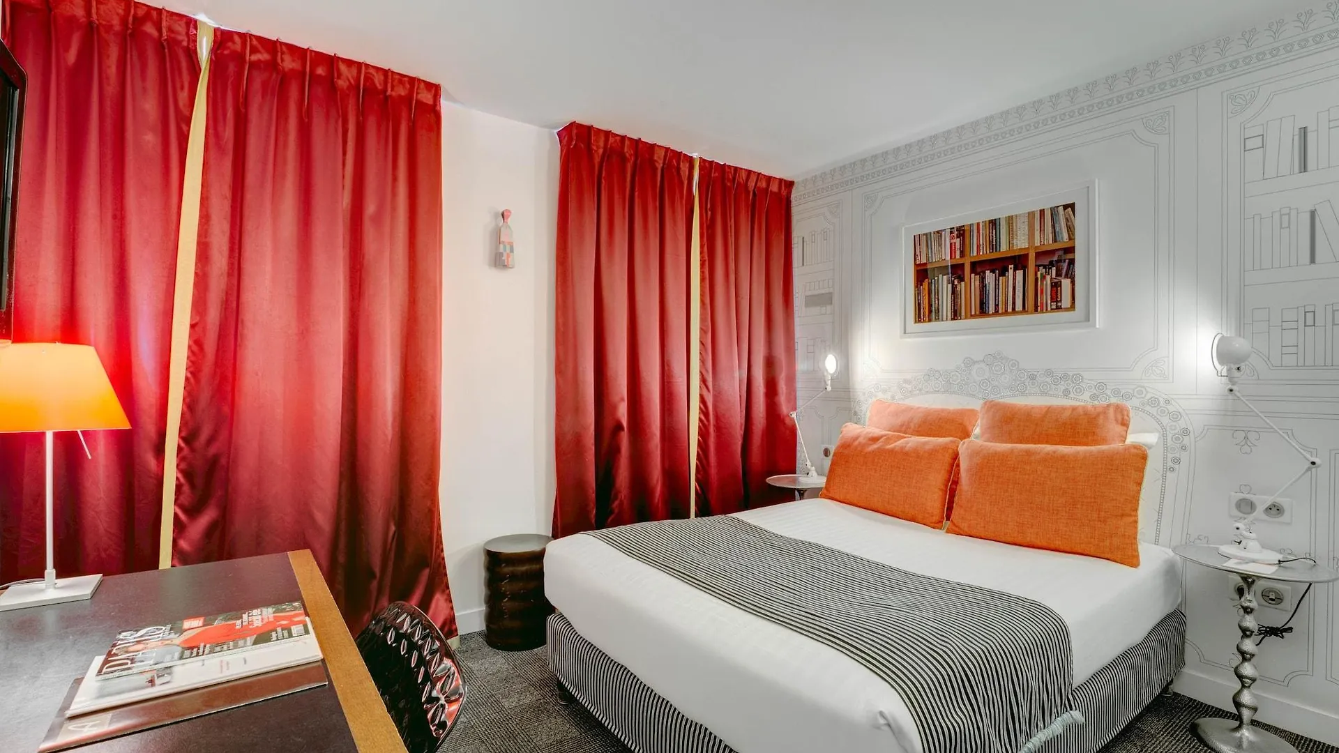 Joyce - Astotel Paris